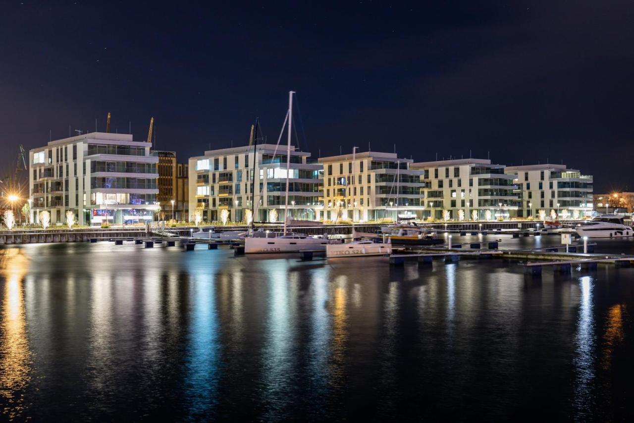 Yacht Park With Sea View By Lion Apartments غدينيا المظهر الخارجي الصورة