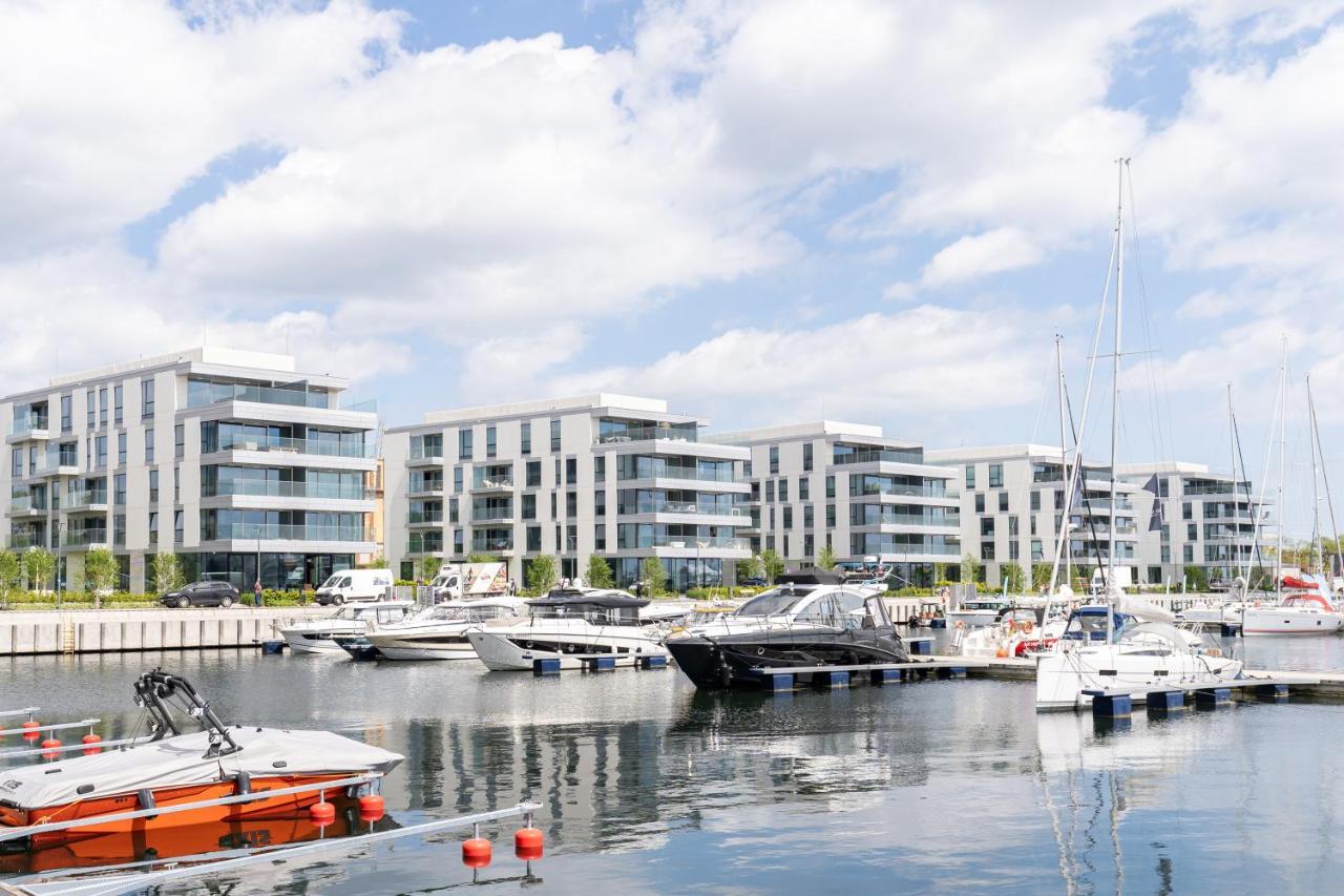 Yacht Park With Sea View By Lion Apartments غدينيا المظهر الخارجي الصورة